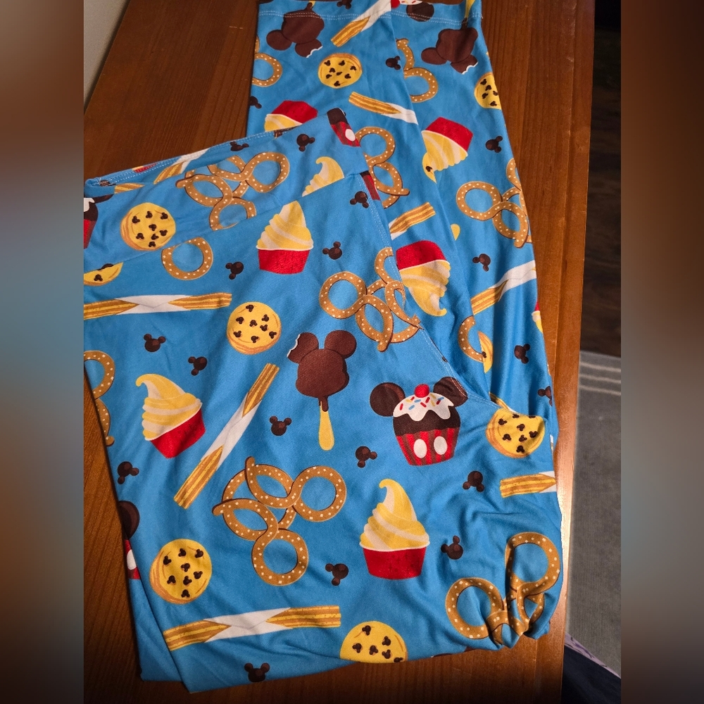 Disney Parks Snacks leggings